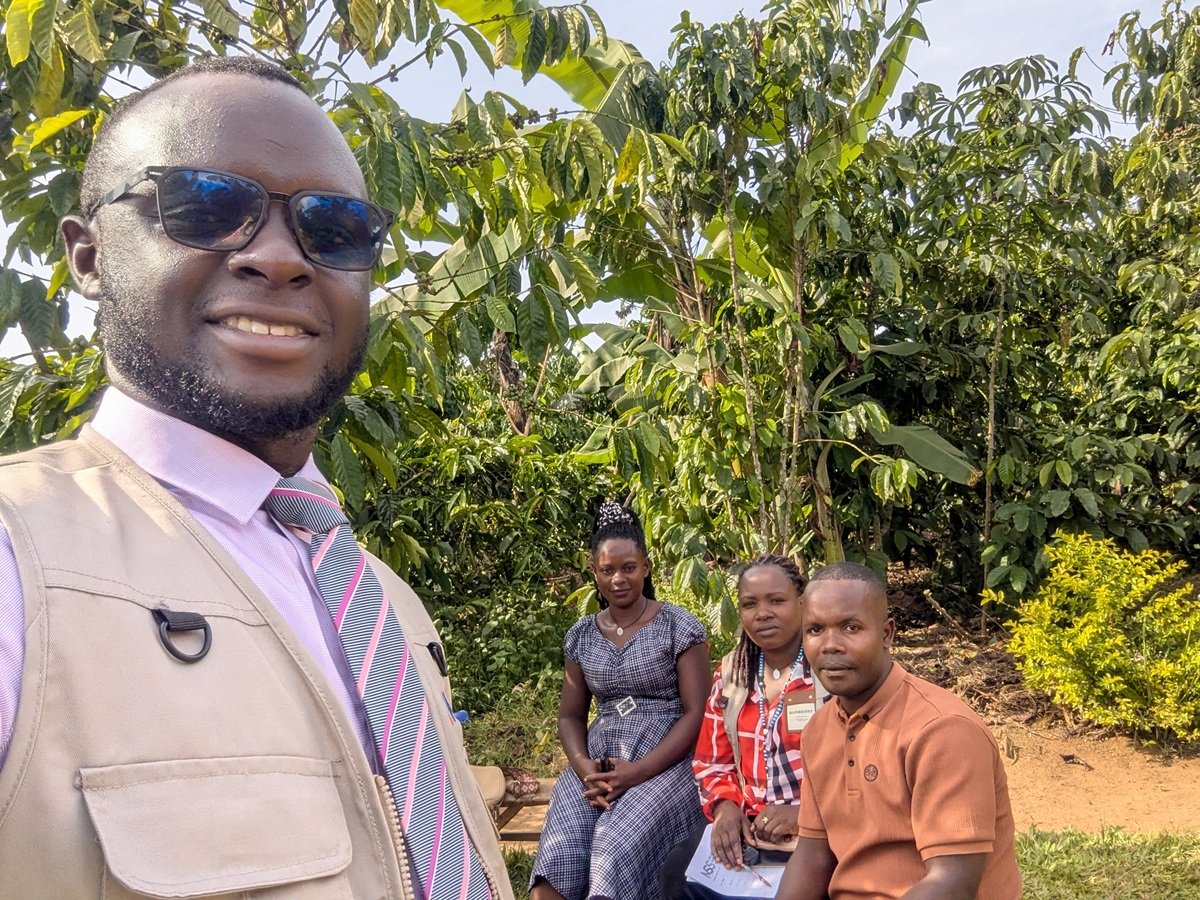 Melmo Team after interveiwing a Community Member with the area CHEW 2.jpg